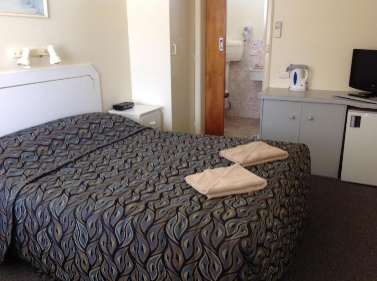 מאונט גמבייר Grand Central Motel חדר תמונה